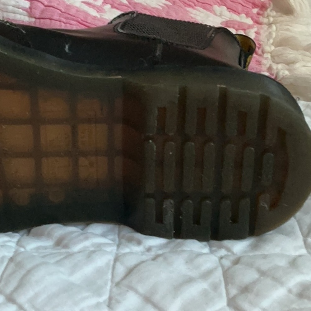 Dr. Martens Black Leather Men's Boots - Picture 8 of 9
